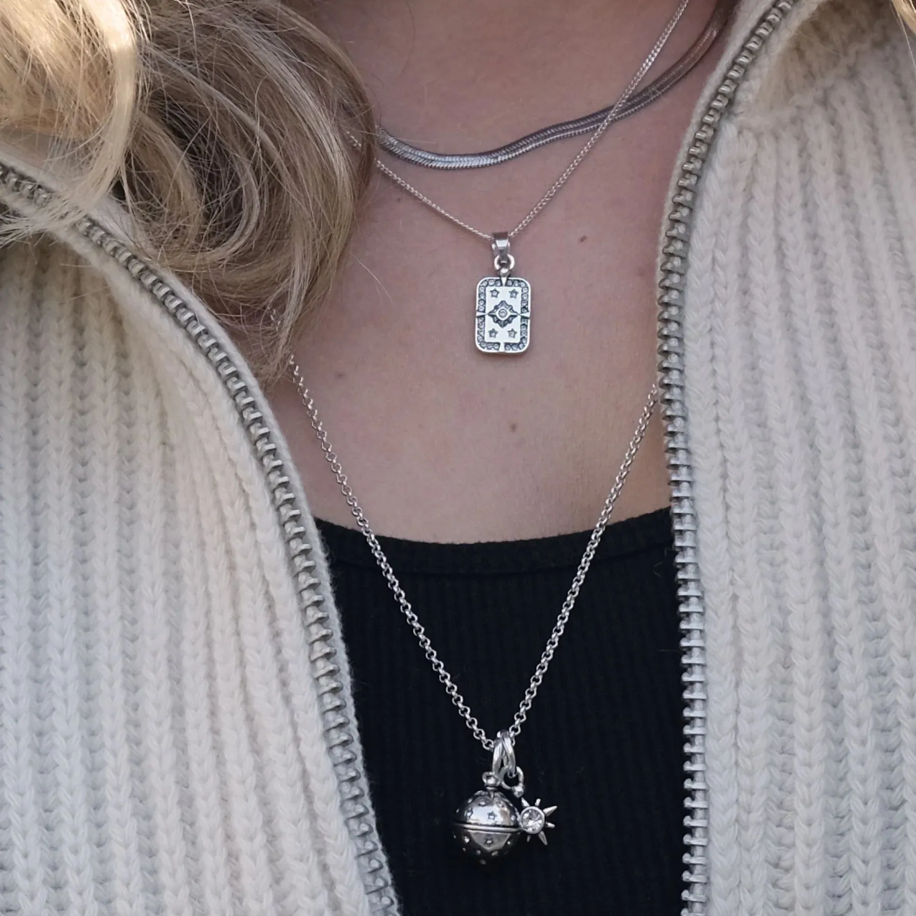 2018-1053 Astro necklace silver*