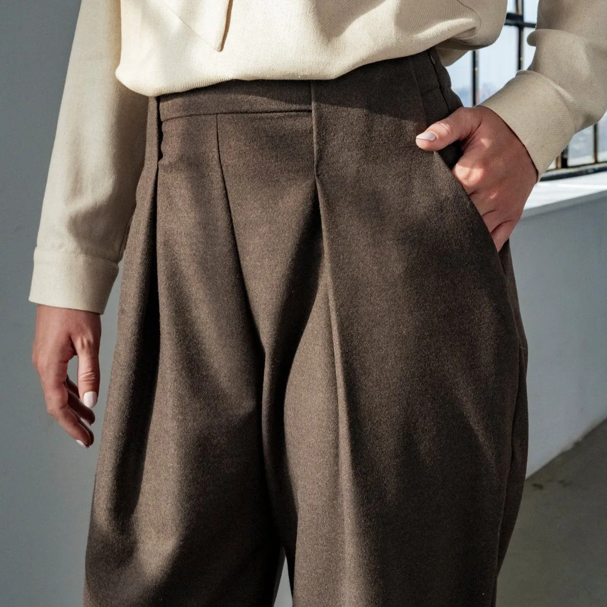 Bodybag by Jude // Olden Pants Brown