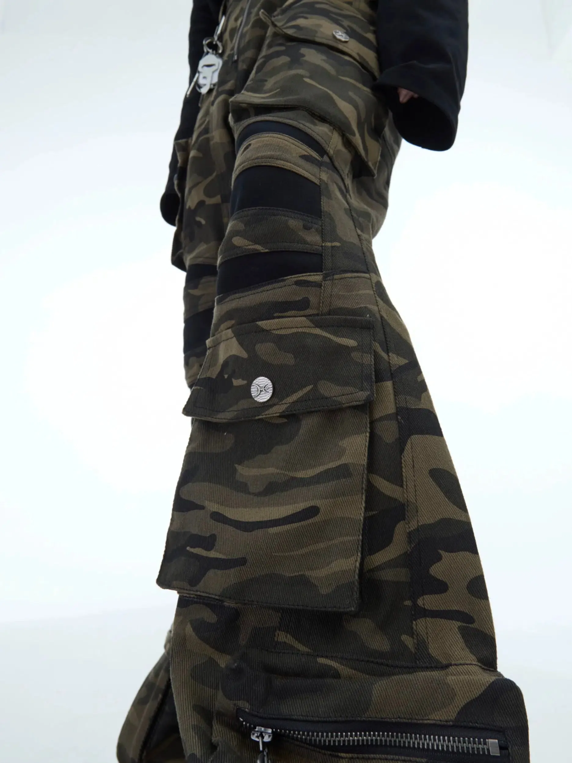 Camouflage Multi-Pocket Cargo Pants