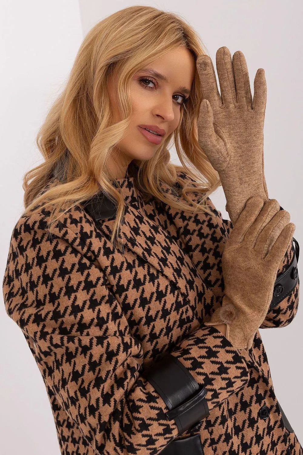 Chic Geometric Insulated Touchscreen Gloves