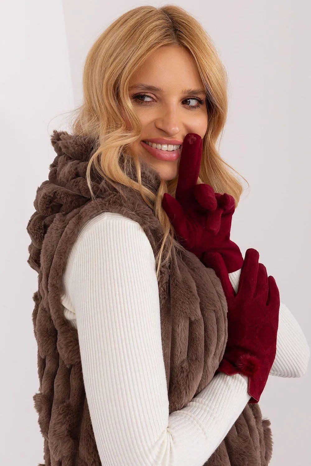 Chic Geometric Insulated Touchscreen Gloves
