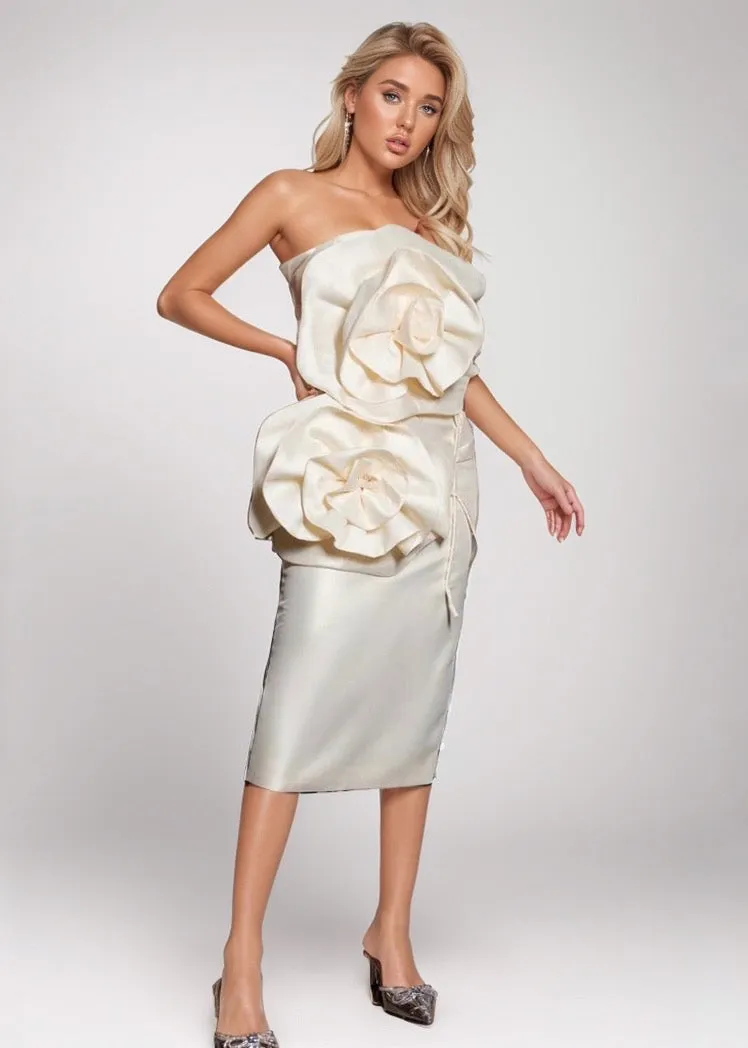 Clare Big Flowers Detail Strapless Midi Dress