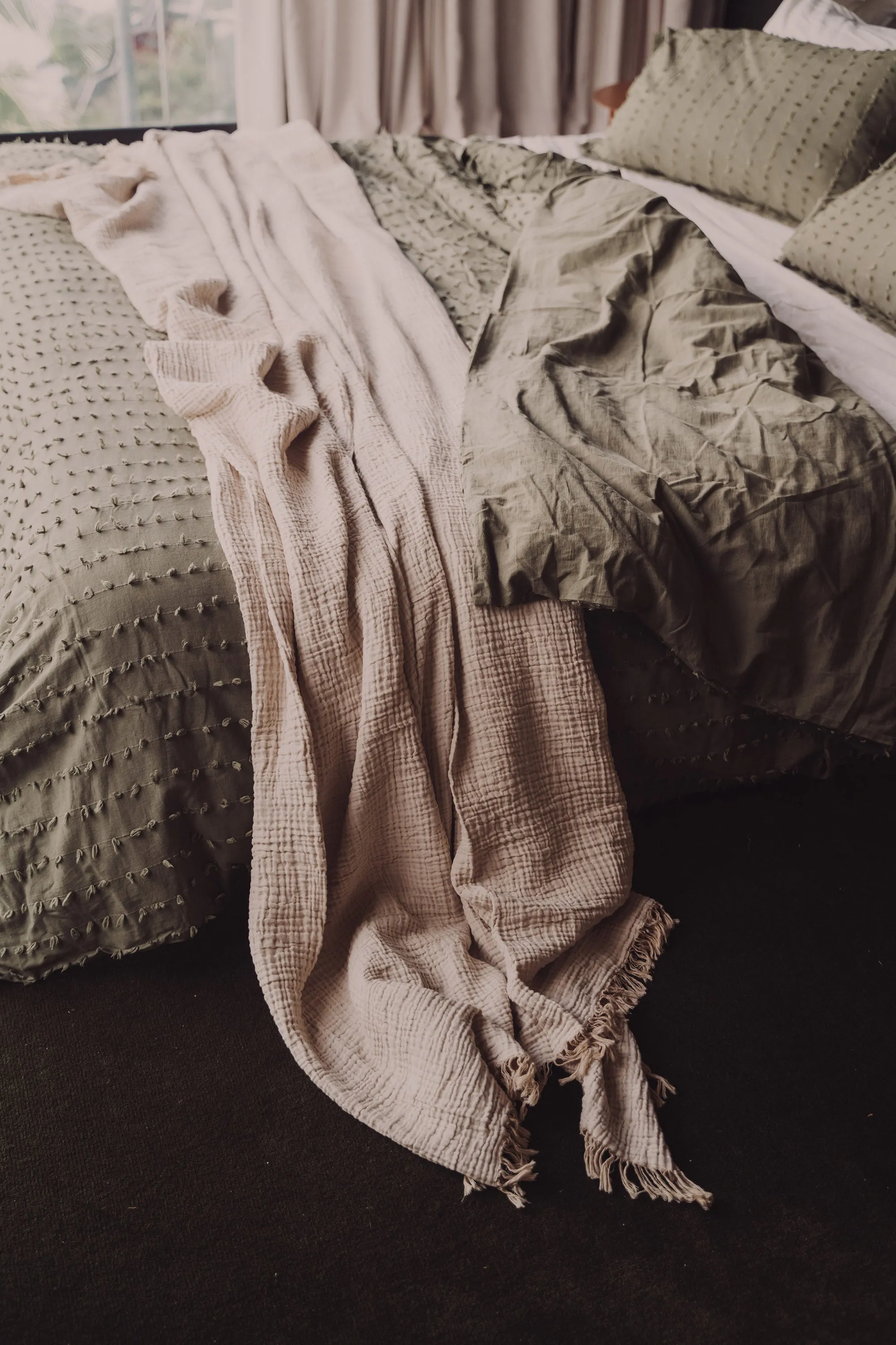 Enes Bedcover | Clay