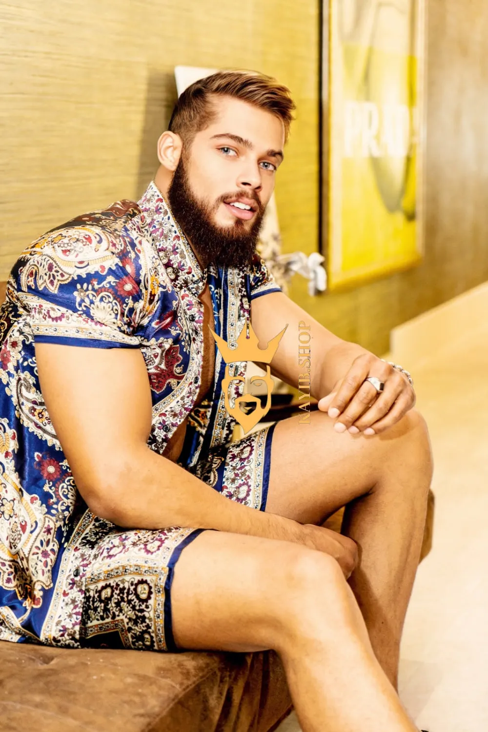 Fashion Luxury Summer Outfits - Stand out in Style with Barocco Prints - Hand-Sewn Silk Comfort