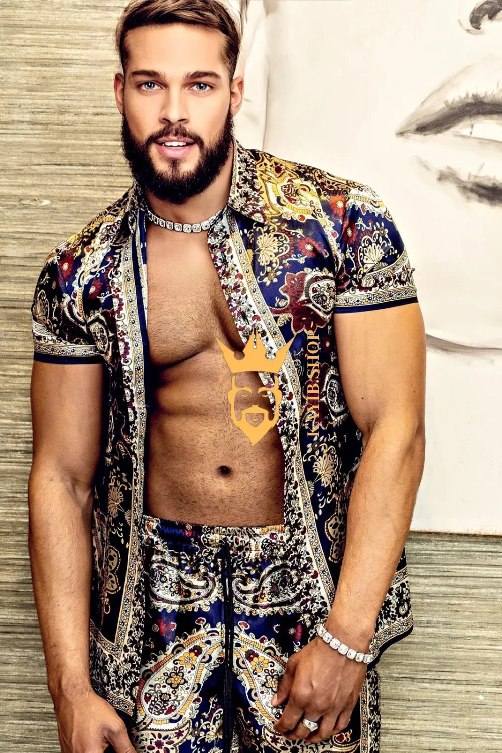 Fashion Luxury Summer Outfits - Stand out in Style with Barocco Prints - Hand-Sewn Silk Comfort