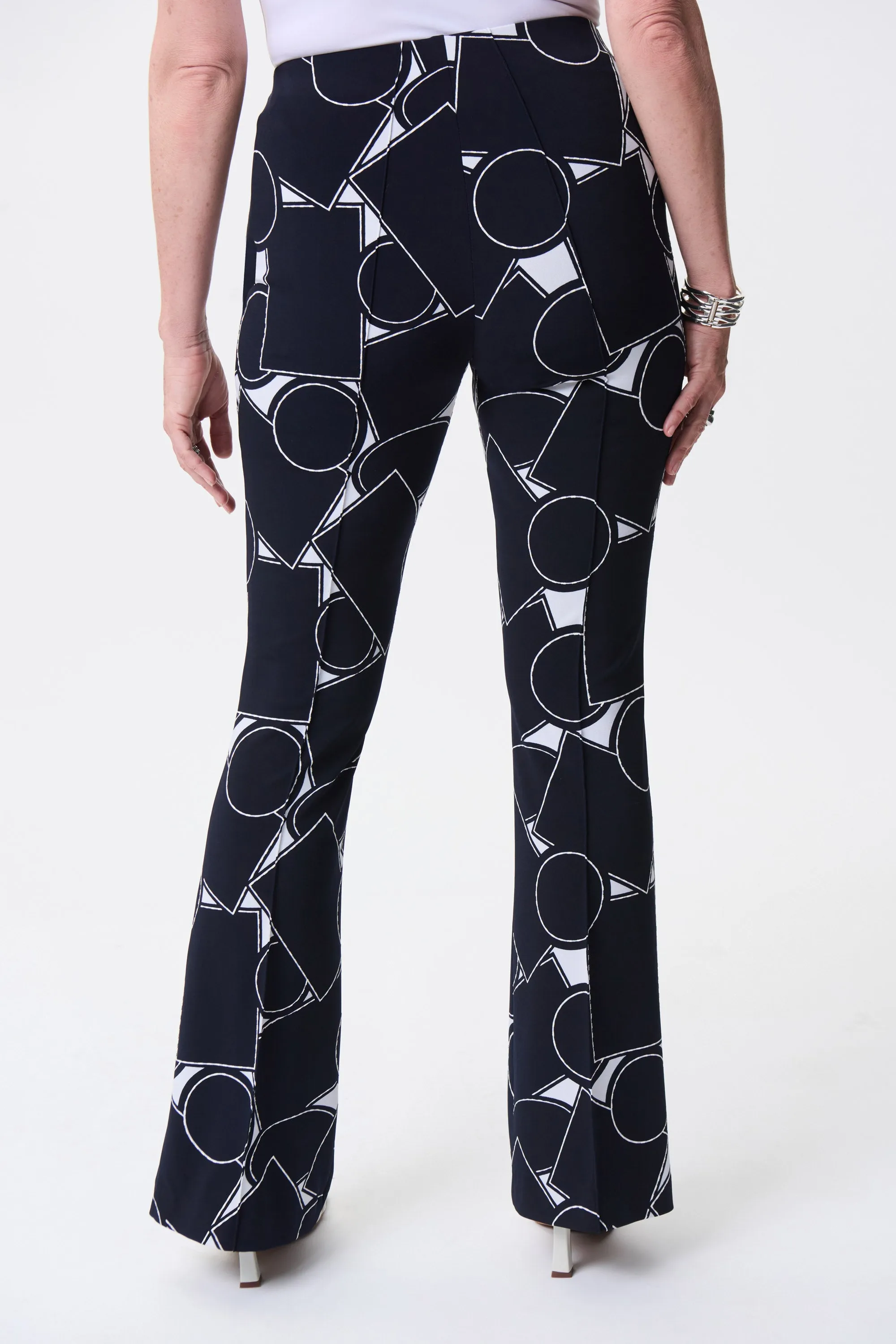 Geometric Print Silky Knit Flared Pants