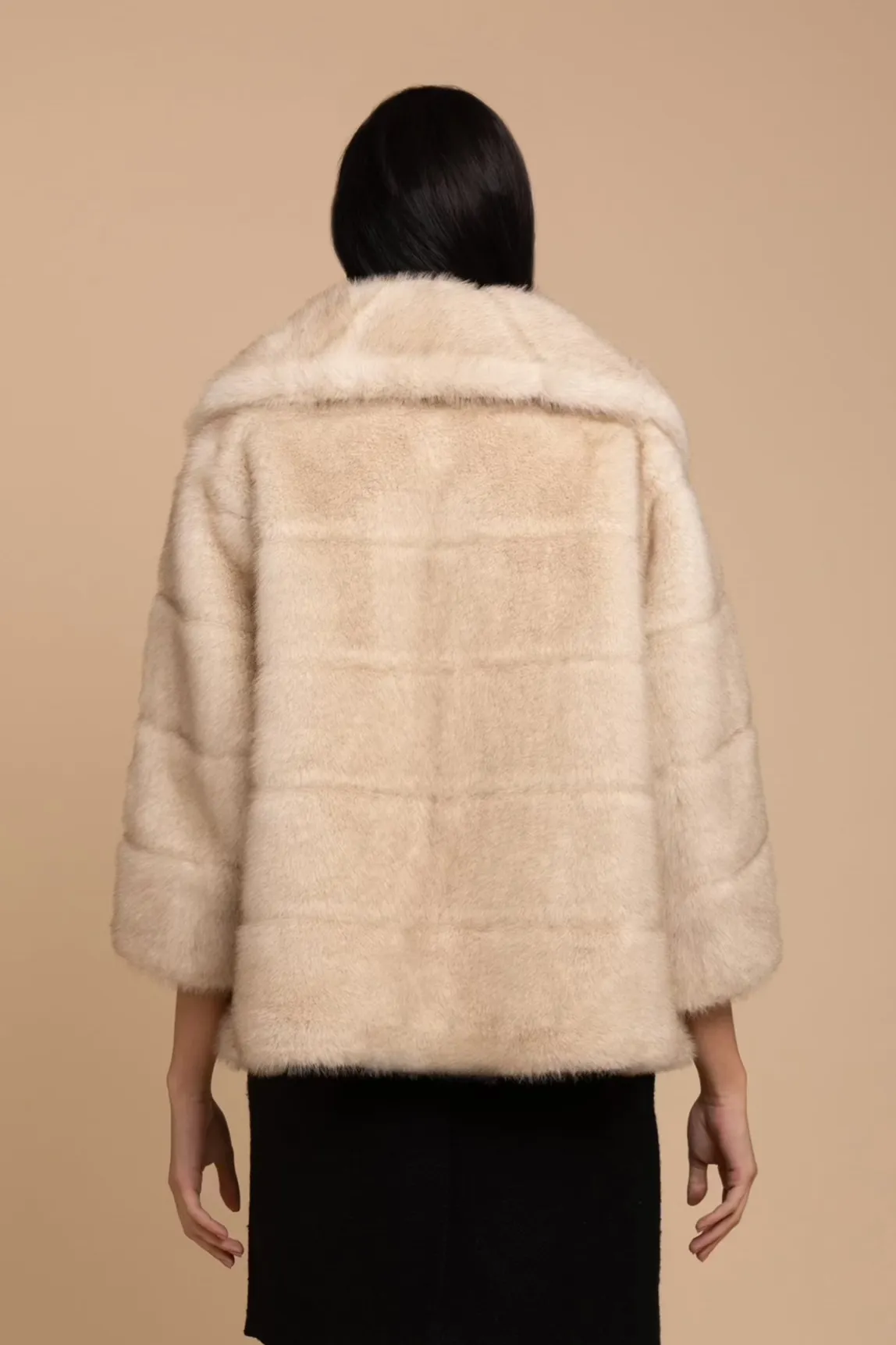 'Hollywood' Cropped Faux Fur Coat in Crema
