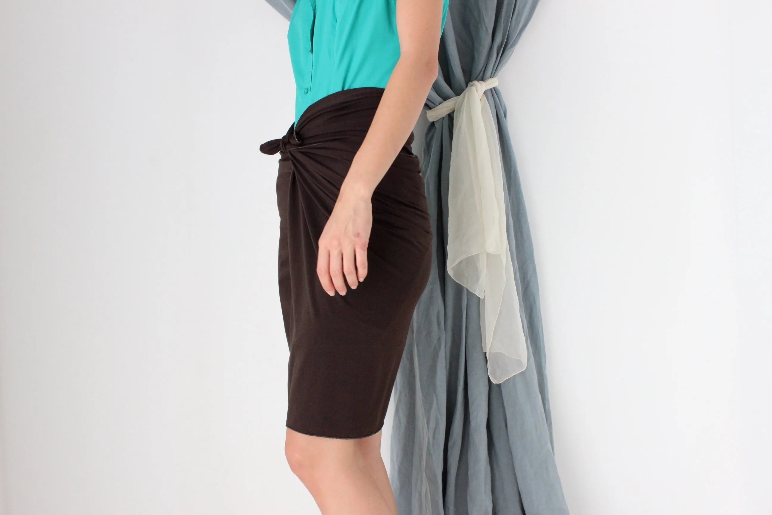 MADE IN ITALY 90s Wool Blend Chocolate Tie / Wrap Skirt