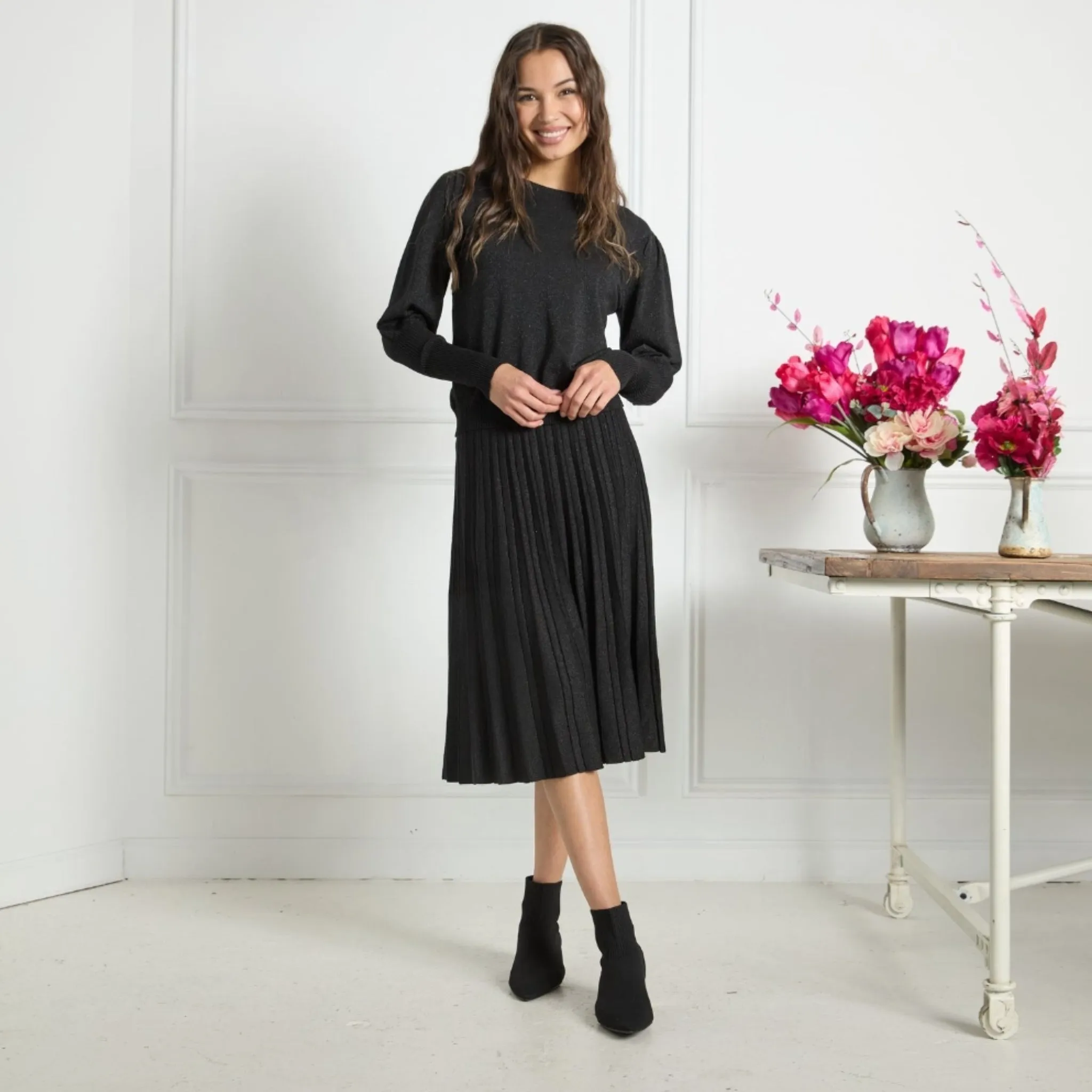 Plus Simone Knit Pleated Skirt 26" Black Lurex