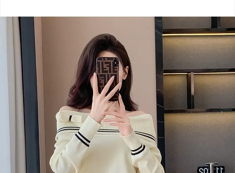 Set: Off Shoulder Striped Sweater   Mid Rise Plain Mini Pleated Skirt