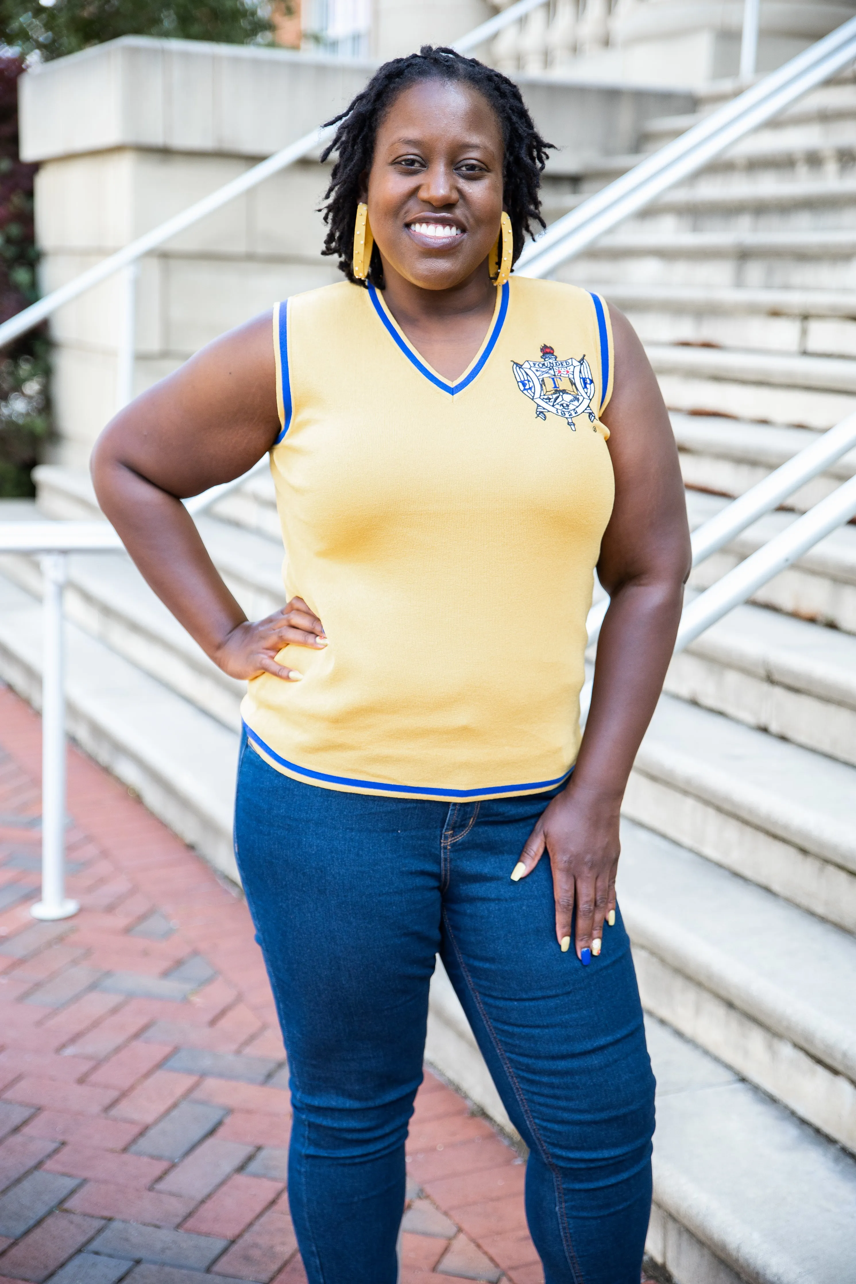 SGRho - V-Neck Vest - Gold