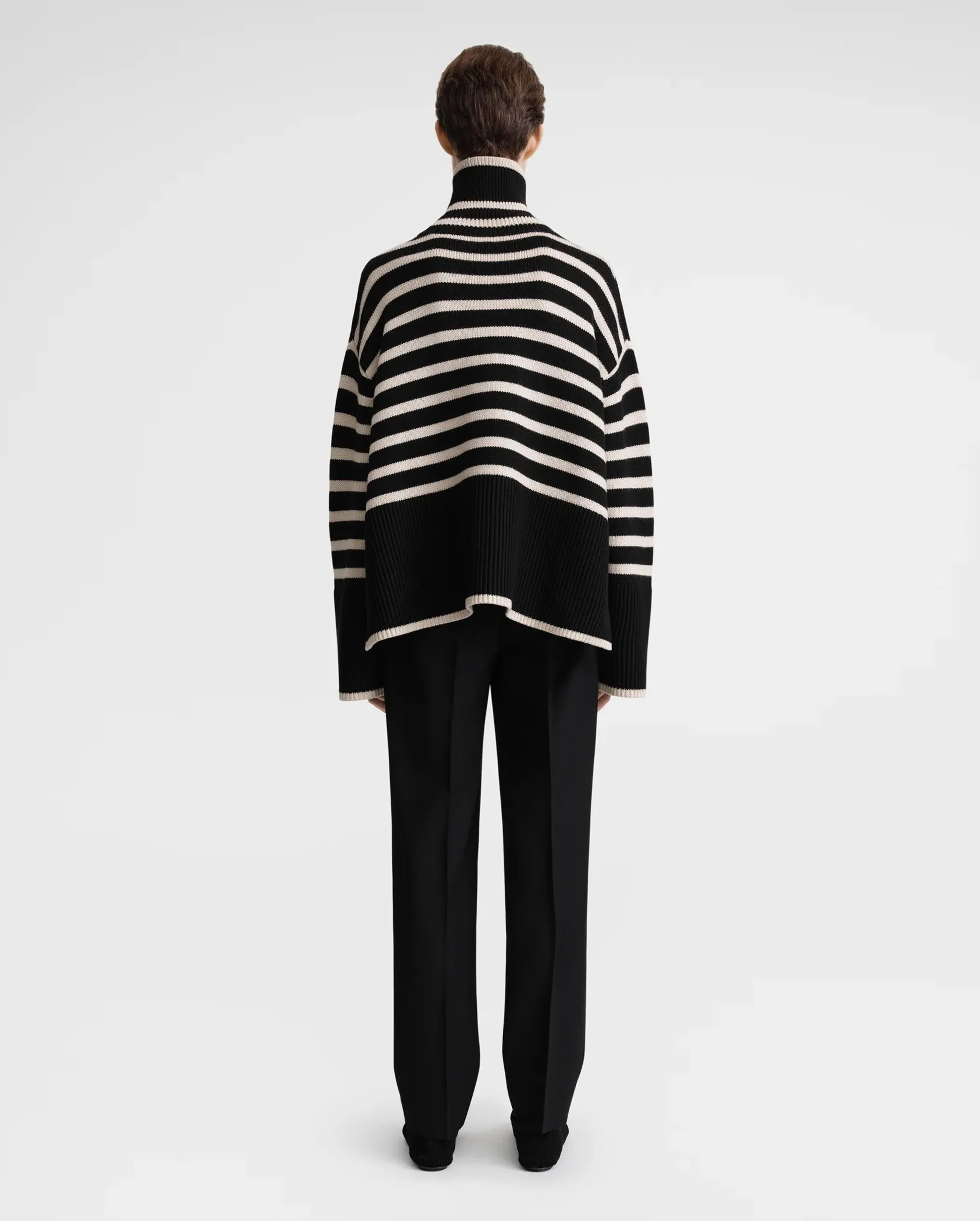 STRIPE TURTLENECK / BLACK